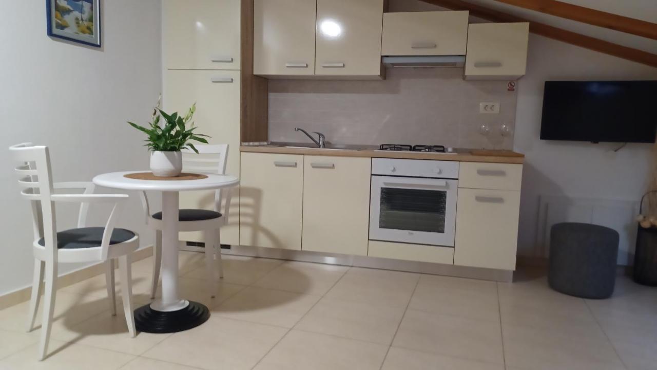 Apartmani Amra Нови-Винодолски Экстерьер фото