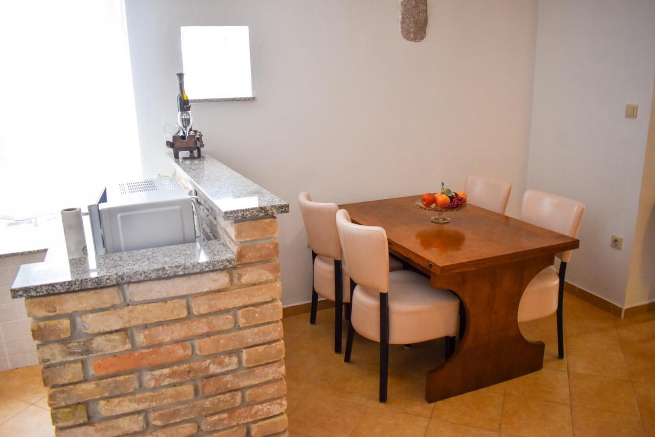 Apartmani Amra Нови-Винодолски Экстерьер фото